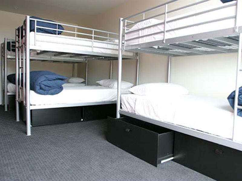 Фото Base Backpackers Melbourne Hostel