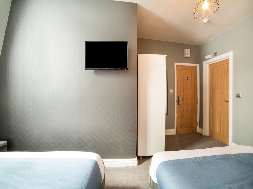 Фото Oyo Townhouse Apollo, Hyde Park