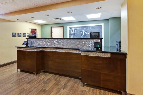 Гостиница Hampton Inn Cincinnati Airport - North