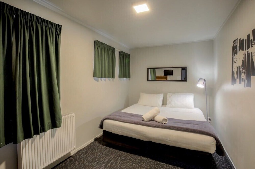 Фото The Black Sheep Backpackers