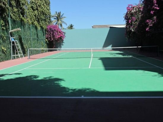 Фото Hoang Ngoc Beach Resort