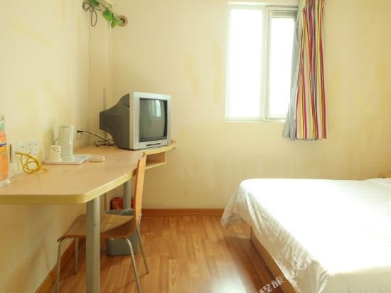 Фото 7 Days Inn Shanghai Songjiang New Town Subway Station Branch