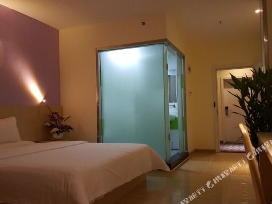 Фото 7 Days Inn Yuxi Central Bus Station Taobao Xiaochi Street Branch