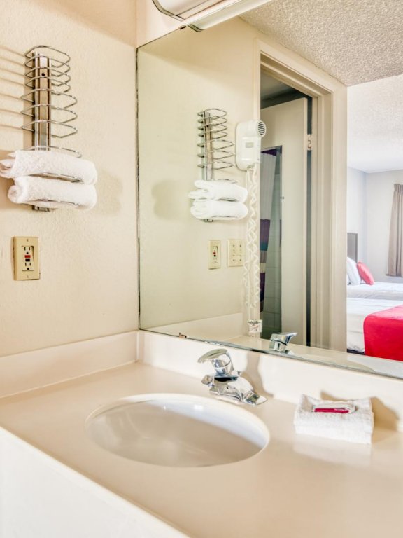 Фото Americas Best Value Inn Amarillo Downtown