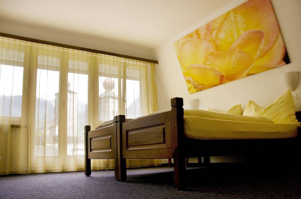 Фото Schlosshotel - Self Check-In Hotel am Schlosspark