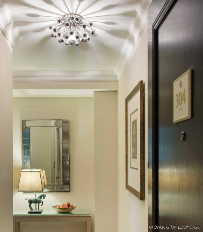 Фото The Eliot Hotel