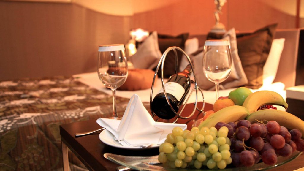 Фото Cratos Premium Hotel