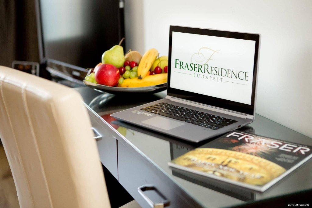 Фото Escala Hotel & Suites