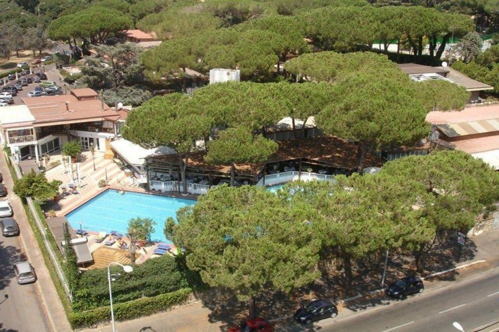 Фото Hotel Shangri-La Roma