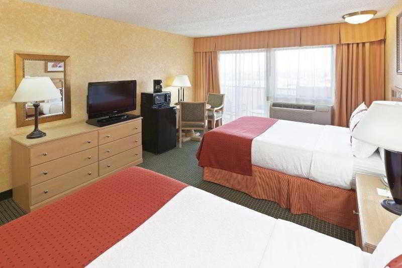 Фото DoubleTree by Hilton Hotel Santa Fe