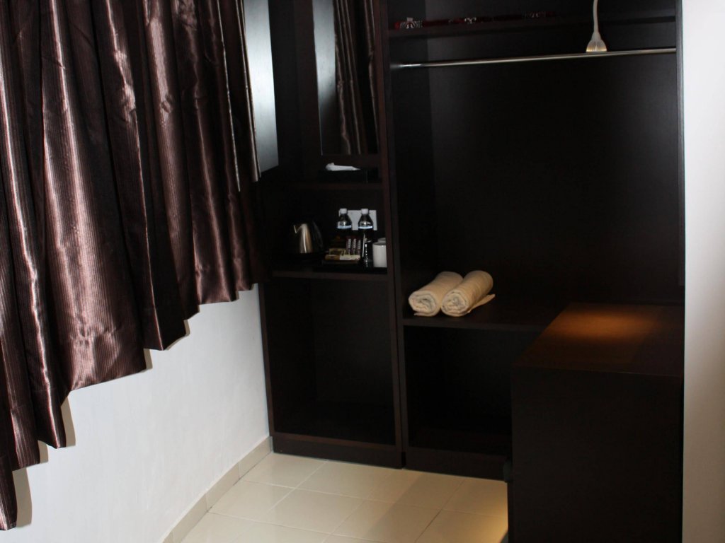 Фото Hotel Zamburger Bangsar