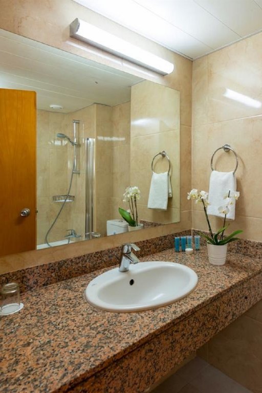 Фото Ascos Coral Beach Hotel by Tsokkos