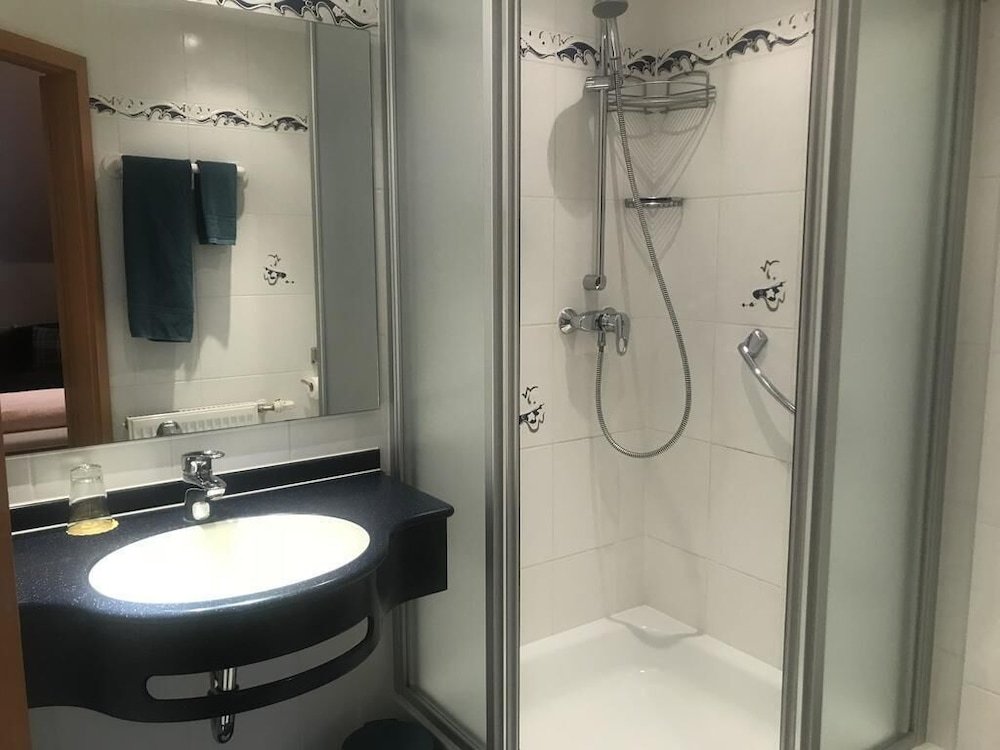 Фото Au P'tit Max - Studios Hotel