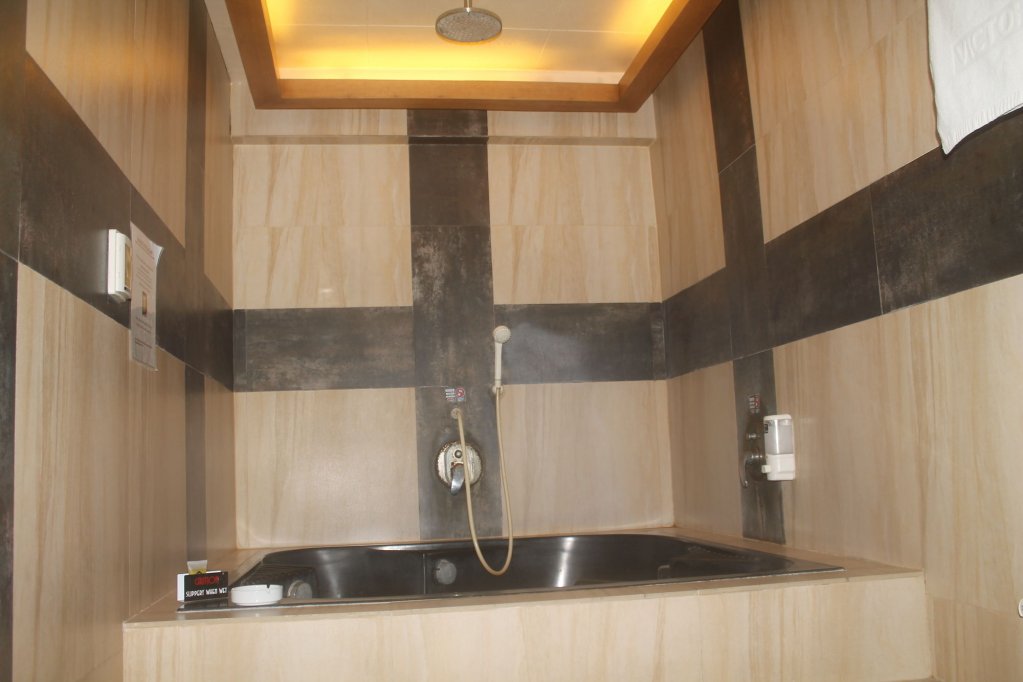 Фото Victoria Court Gil Puyat