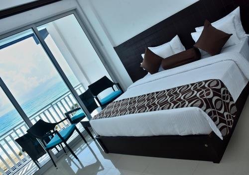 Фото Отель Trincomalee Beach Resort & Spa