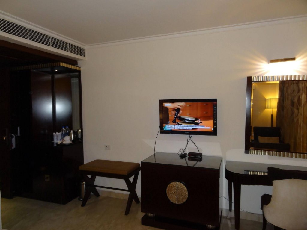 Фото Venizia Sarovar Portico Delhi