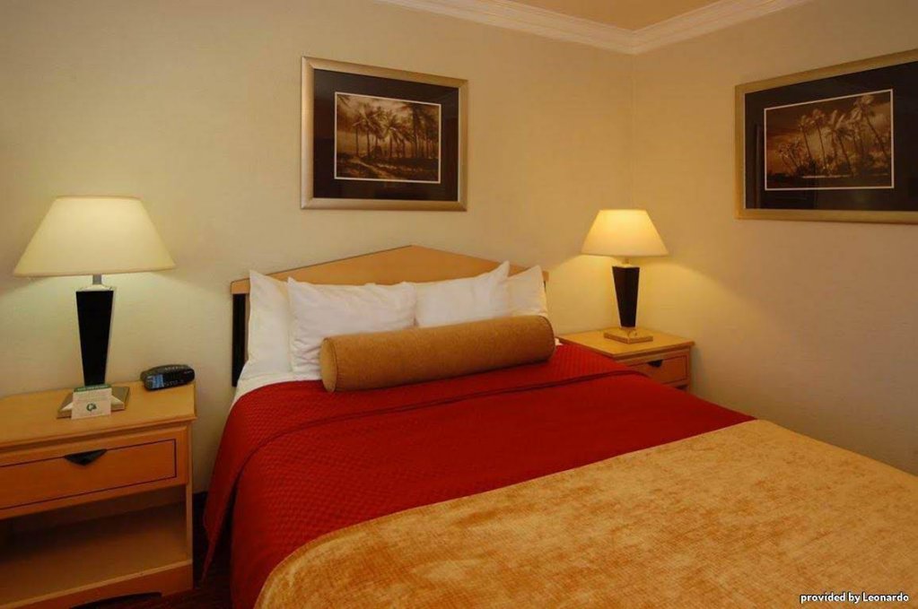 Фото Best Western Tradewinds