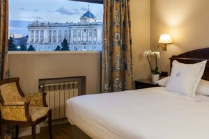 Hotel Principe Pio  (Madrid, Cuesta San Vicente), hotel