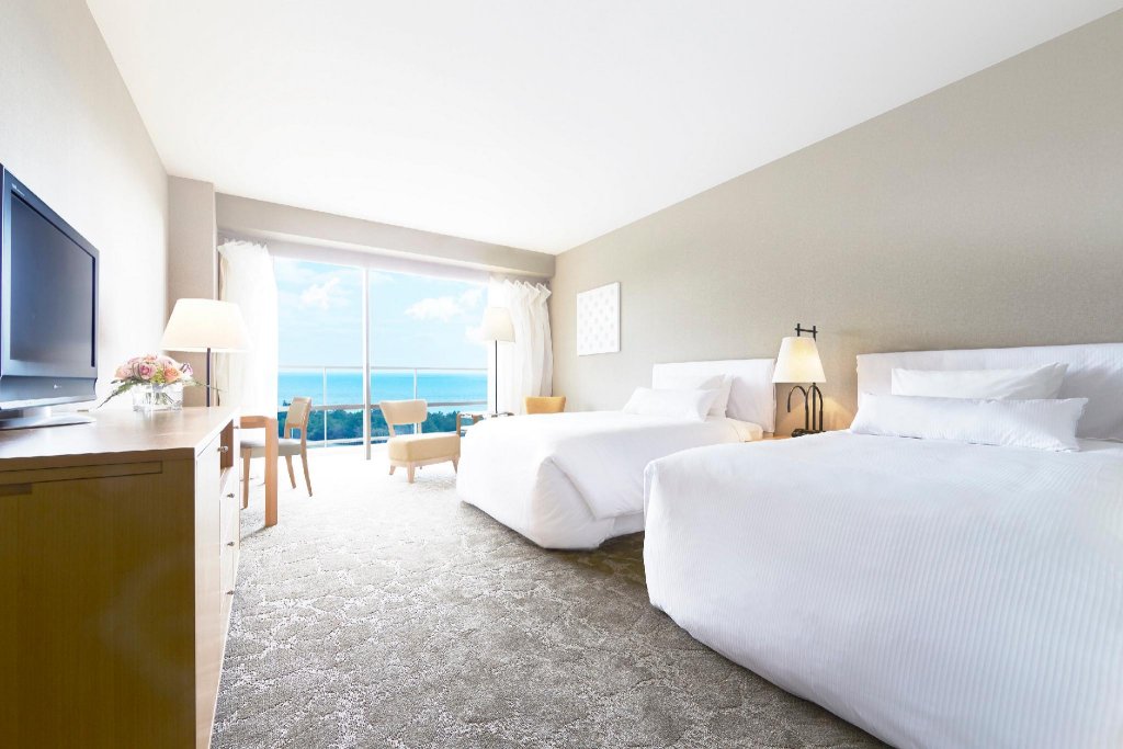 Фото Hotel Crimson Palace