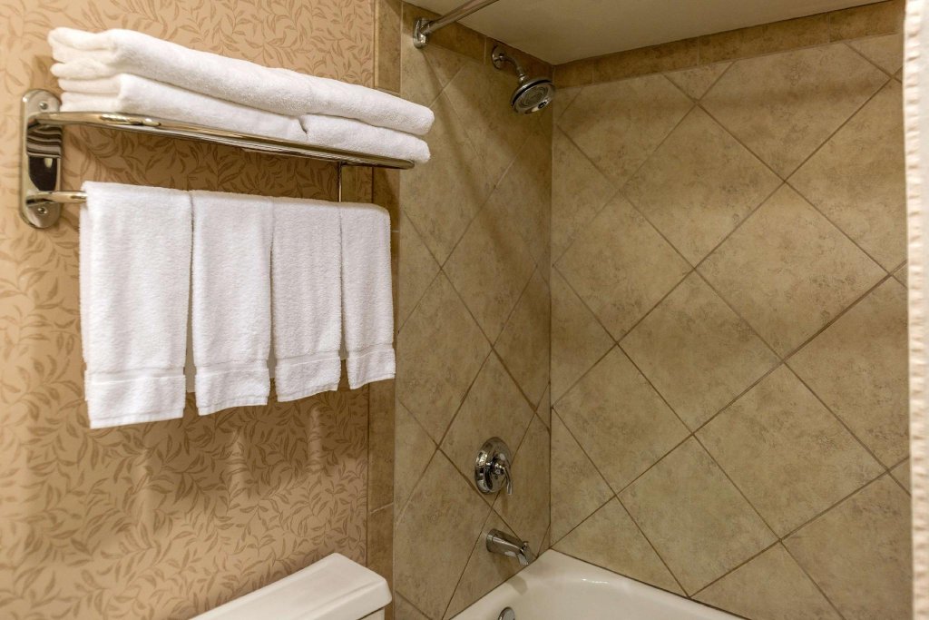 Фото Ruby River Hotel