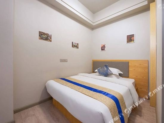 Фото Kaiserdom Hotel