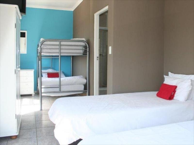 Фото Colors of Cape Town Lodge