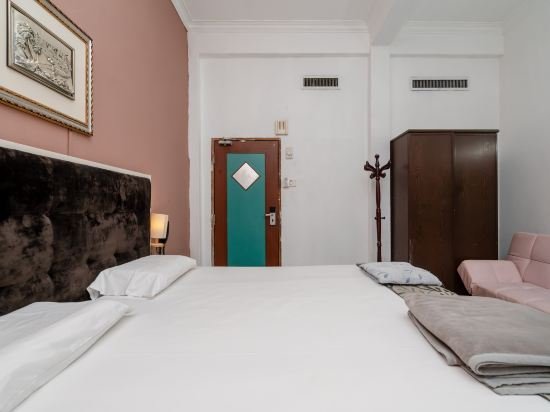 Фото Lai Ming Hotel Cosmoland