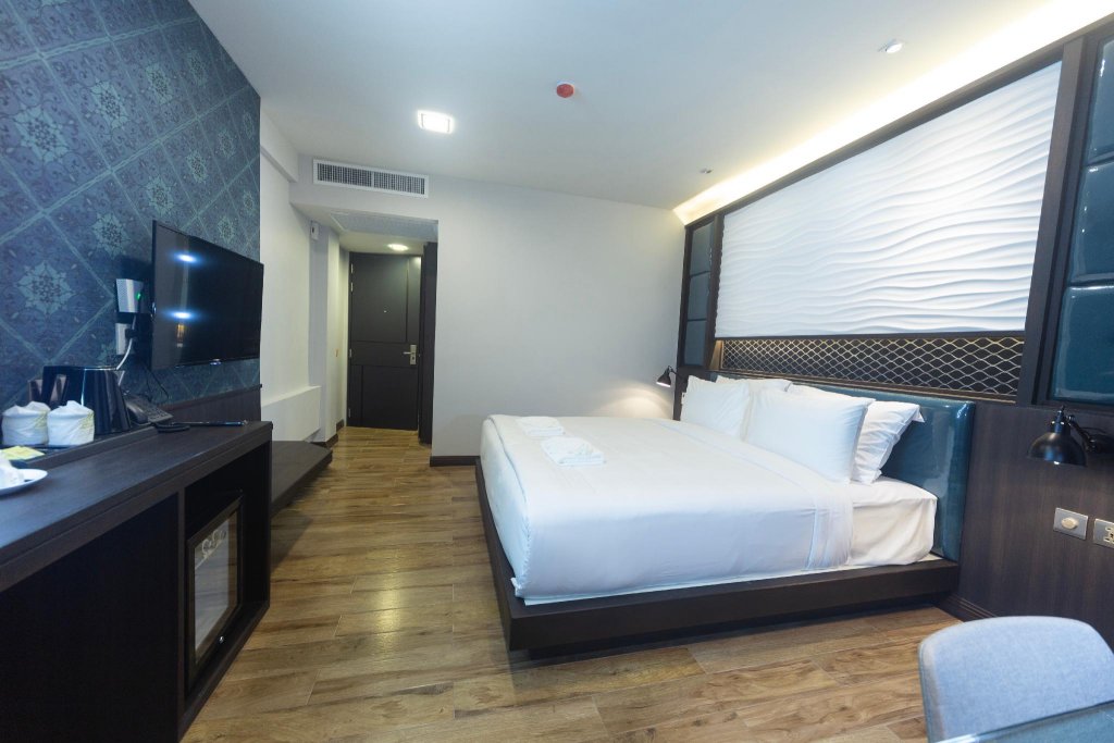 Фото Holatel Phitsanulok