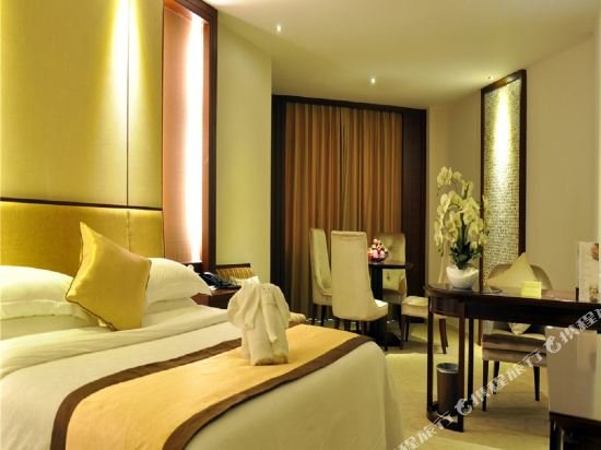 Фото Conifer Garden Hotel