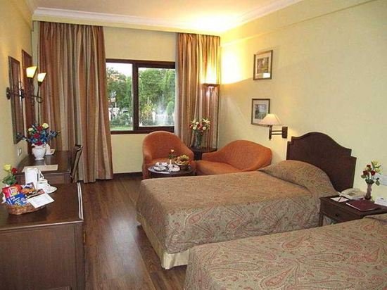 Фото Hotel Ritz Plaza