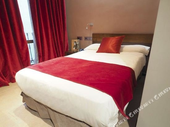 Фото Palacio del Obispo de Graus