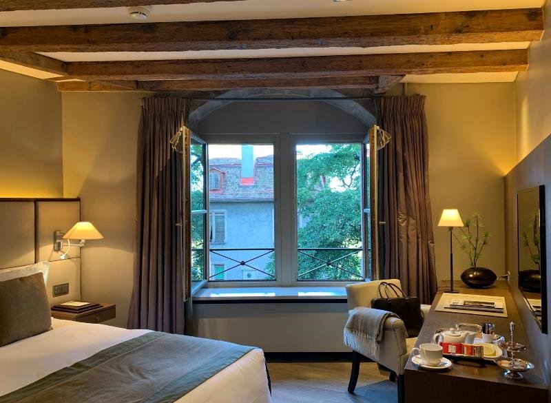 Фото Hôtel Les Armures