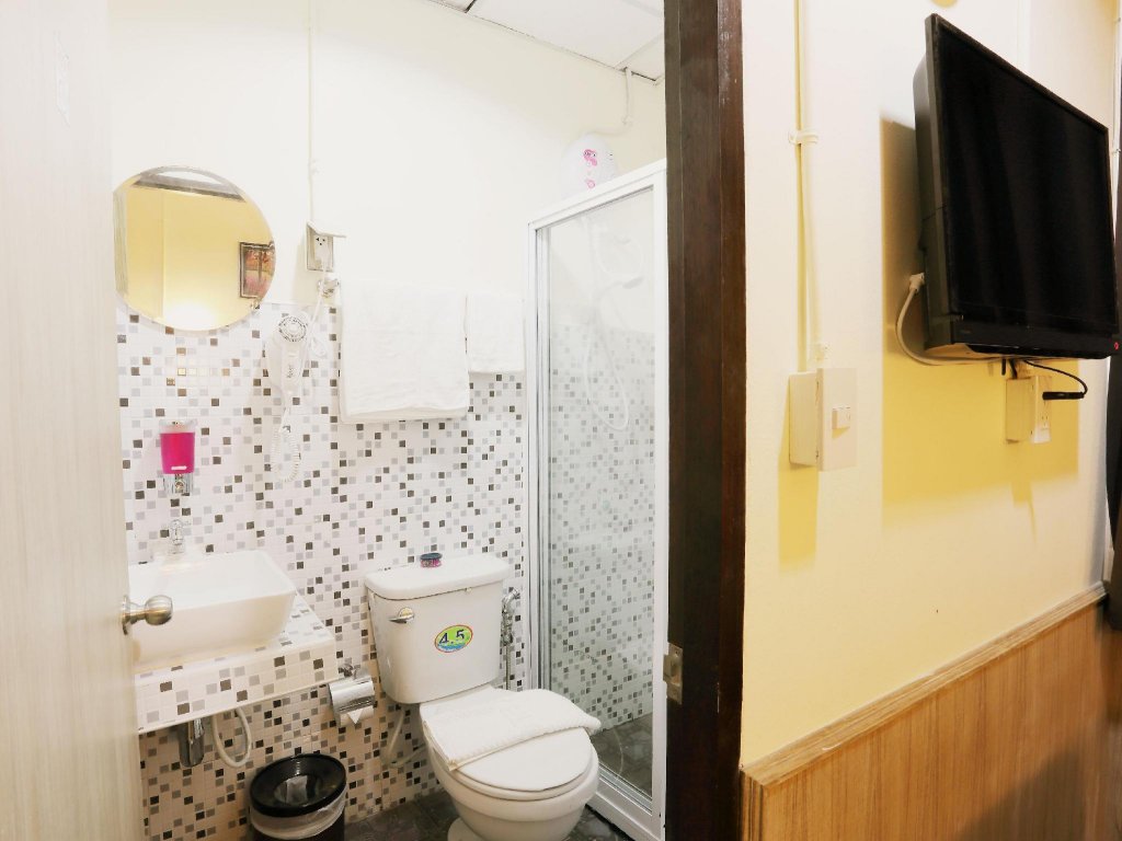 Фото Sukhumvit 20 Guest House