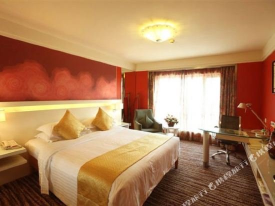 Фото Qingdao Kuaitong International Hotel