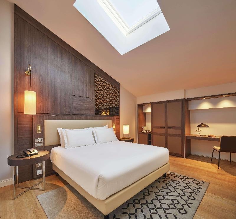 Фото DoubleTree by Hilton Trieste
