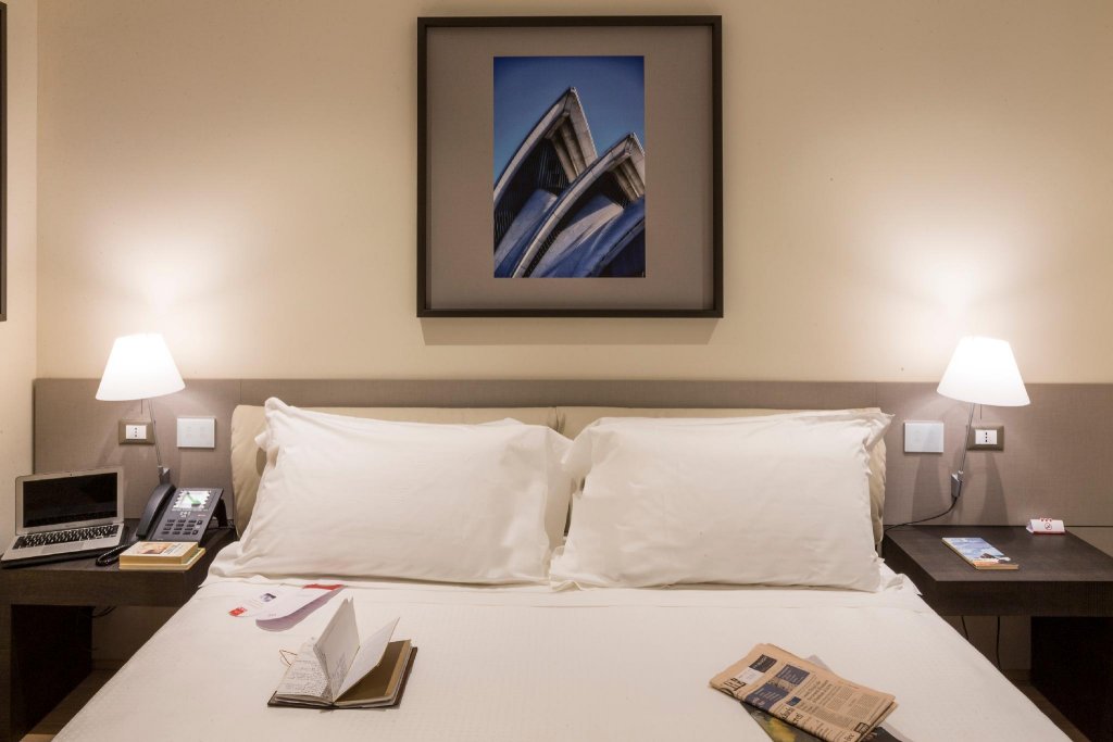 Фото Unahotels Bologna Fiera