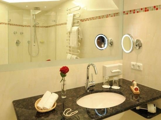 Фото Hotel Torbrau