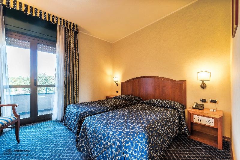 Фото Best Western Garden Hotel