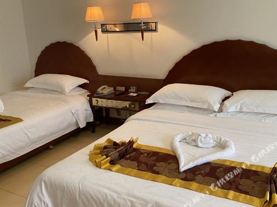 Фото Hainan Yehai Hotel