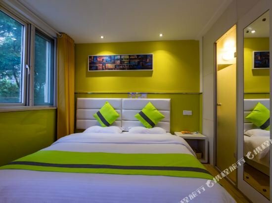 Гостиница Shell Nanjing Jiangning District Baijia Lake West Tianyuan Road Metro Station Hotel в Нанкине