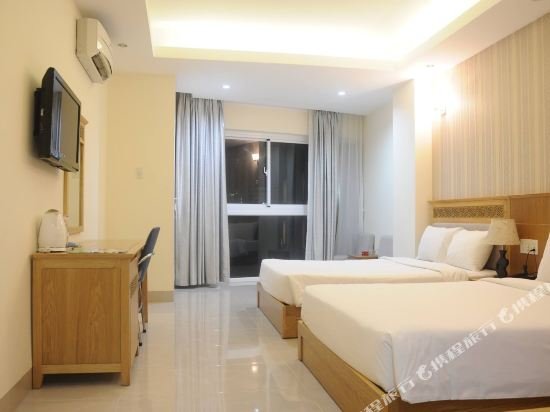 Фото Sophia Sky Hotel