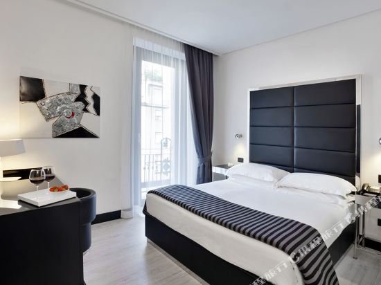 Фото Lhp Hotel Napoleon