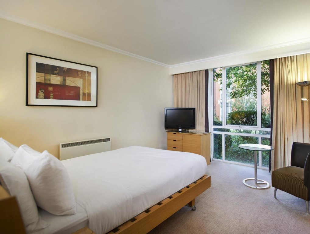 Фото Hilton Northampton