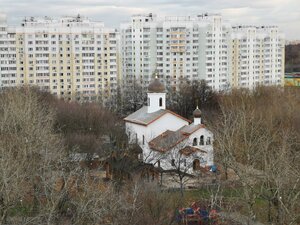 Церковь святого равноапостольного князя Владимира (Москва, Перовский сквер), православный храм в Москве