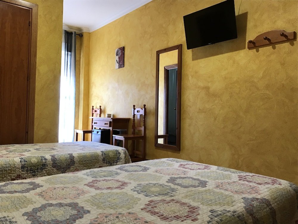 Фото Hostal Restaurante El Mero