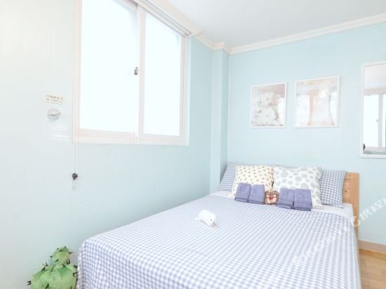 Фото Dalkom Myeongdong Guesthouse