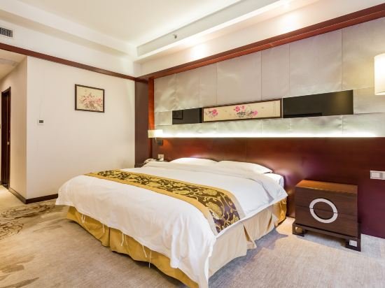 Фото Joyful Rose International Hotel