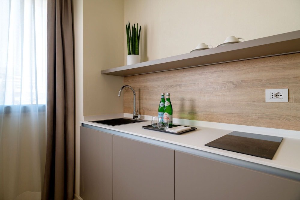 Фото Palace Lido Hotel & Suites