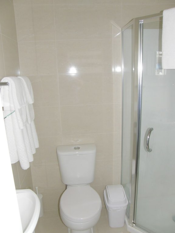 Фото Ponsonby Manor Guest House