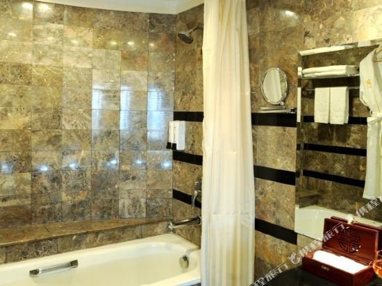 Фото New Era Hotel and Villa